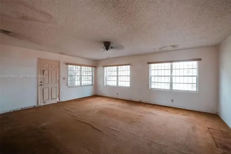 4531 SW 20th Street West Park FL 33023