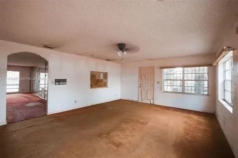 4531 SW 20th Street West Park FL 33023