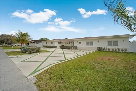 11012 SW 117th Street Miami FL 33176