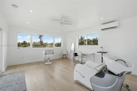 11012 SW 117th Street Miami FL 33176