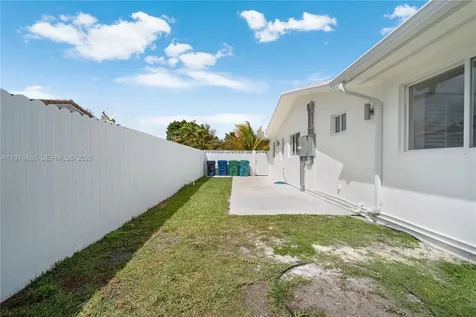 11012 SW 117th Street Miami FL 33176