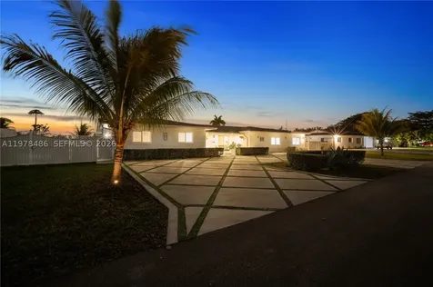 11012 SW 117th Street Miami FL 33176