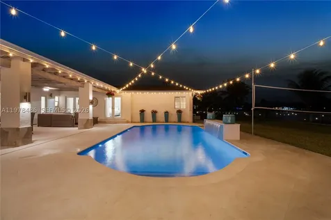 11012 SW 117th Street Miami FL 33176