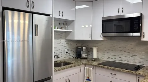 98 E Westbury E Deerfield Beach FL 33442