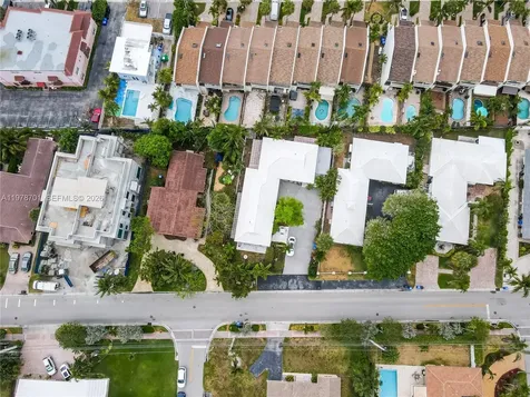 4512 Seagrape Drive Lauderdale By The Sea FL 33308