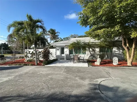 4512 Seagrape Drive Lauderdale By The Sea FL 33308