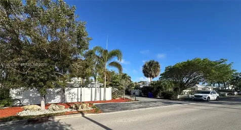 4512 Seagrape Drive Lauderdale By The Sea FL 33308