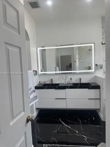 12923 SW 135th Terrace Miami FL 33186