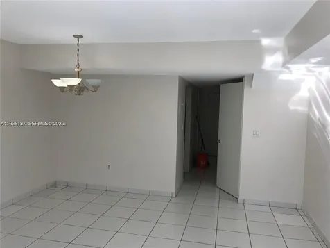 260 NW 107th Avenue Miami FL 33172
