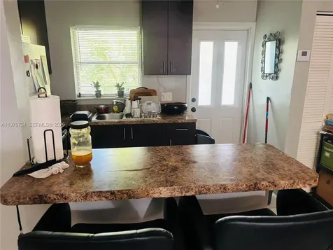 355 NW 32nd Street Oakland Park FL 33309