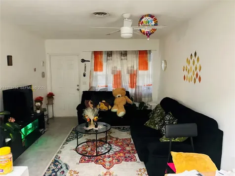 355 NW 32nd Street Oakland Park FL 33309