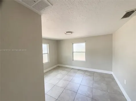 244 S Rhodes Mount Dora FL 32757