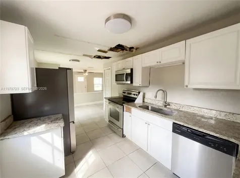 244 S Rhodes Mount Dora FL 32757