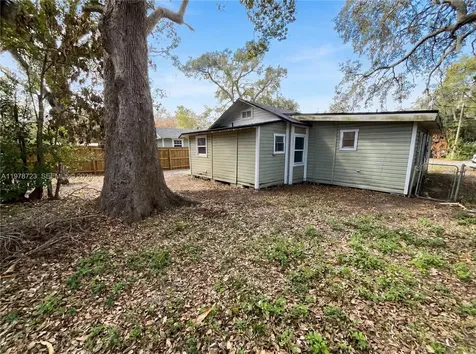 244 S Rhodes Mount Dora FL 32757