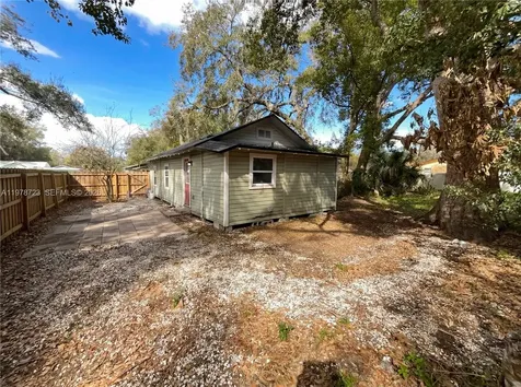 244 S Rhodes Mount Dora FL 32757