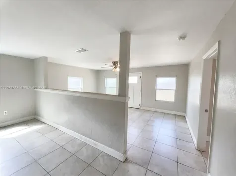 244 S Rhodes Mount Dora FL 32757