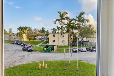 475 NW 84th Terrace Miami FL 33150
