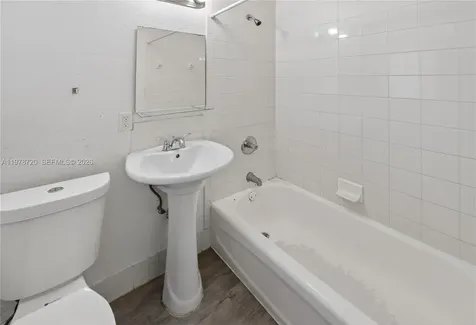 475 NW 84th Terrace Miami FL 33150