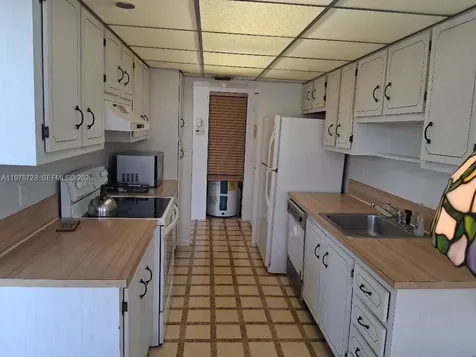 1300 St Charles Place Pembroke Pines FL 33026