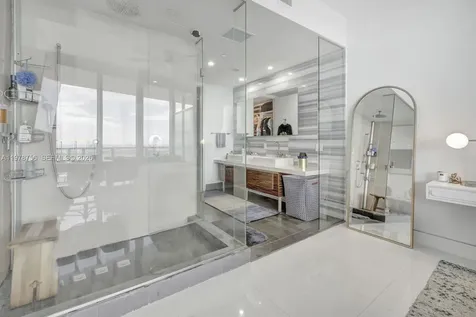 1100 Biscayne Boulevard Miami FL 33132