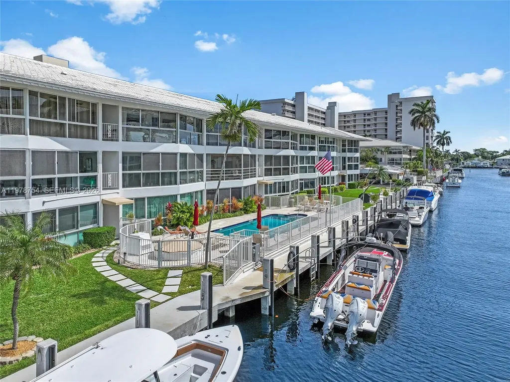 3050 NE 48th Street Fort Lauderdale FL 33308