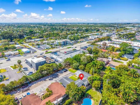 355 NW 32nd Street Oakland Park FL 33309