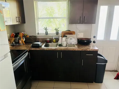 355 NW 32nd Street Oakland Park FL 33309