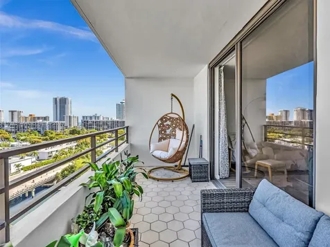 2500 Parkview Drive Hallandale Beach FL 33009
