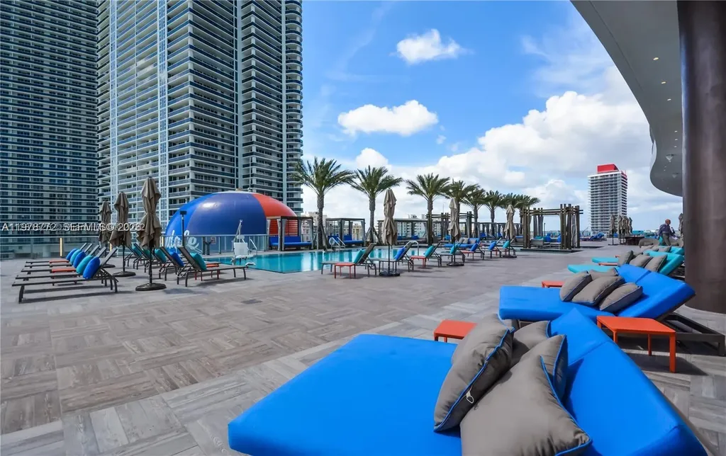4111 S Ocean Drive Hollywood FL 33019