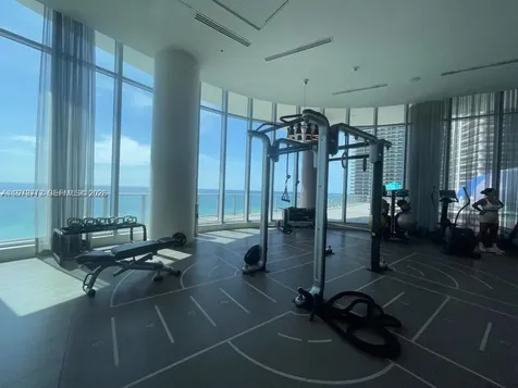 4111 S Ocean Drive Hollywood FL 33019