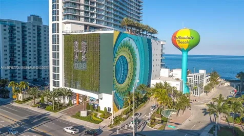 4111 S Ocean Drive Hollywood FL 33019