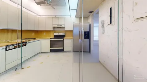 2500 Parkview Drive Hallandale Beach FL 33009