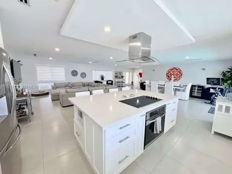 6890 Winged Foot Drive Hialeah FL 33015