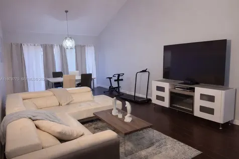 7471 W Sunrise Boulevard Plantation FL 33313