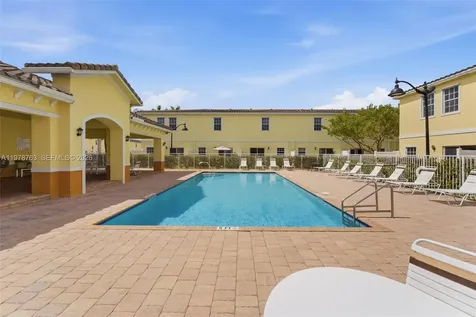 4032 NW 11th Street Lauderhill FL 33313