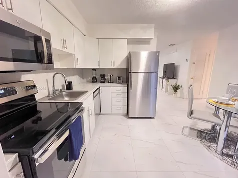 200 SW 11th Street Hallandale Beach FL 33009