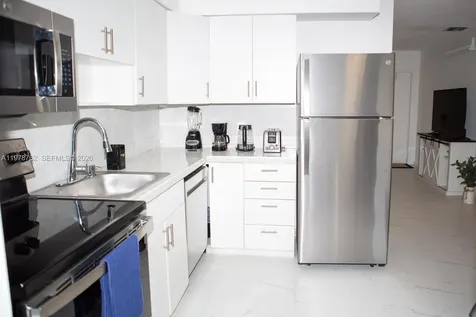 200 SW 11th Street Hallandale Beach FL 33009