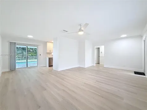 8977 NW 21st Court Coral Springs FL 33071