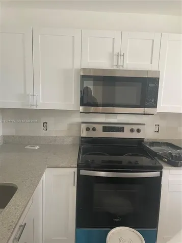 20725 NE 8th Court Miami FL 33179