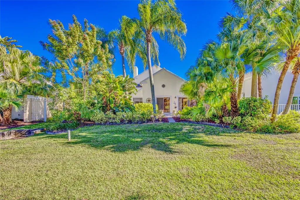 30 Windsor Lane Palm Beach Gardens FL 33418