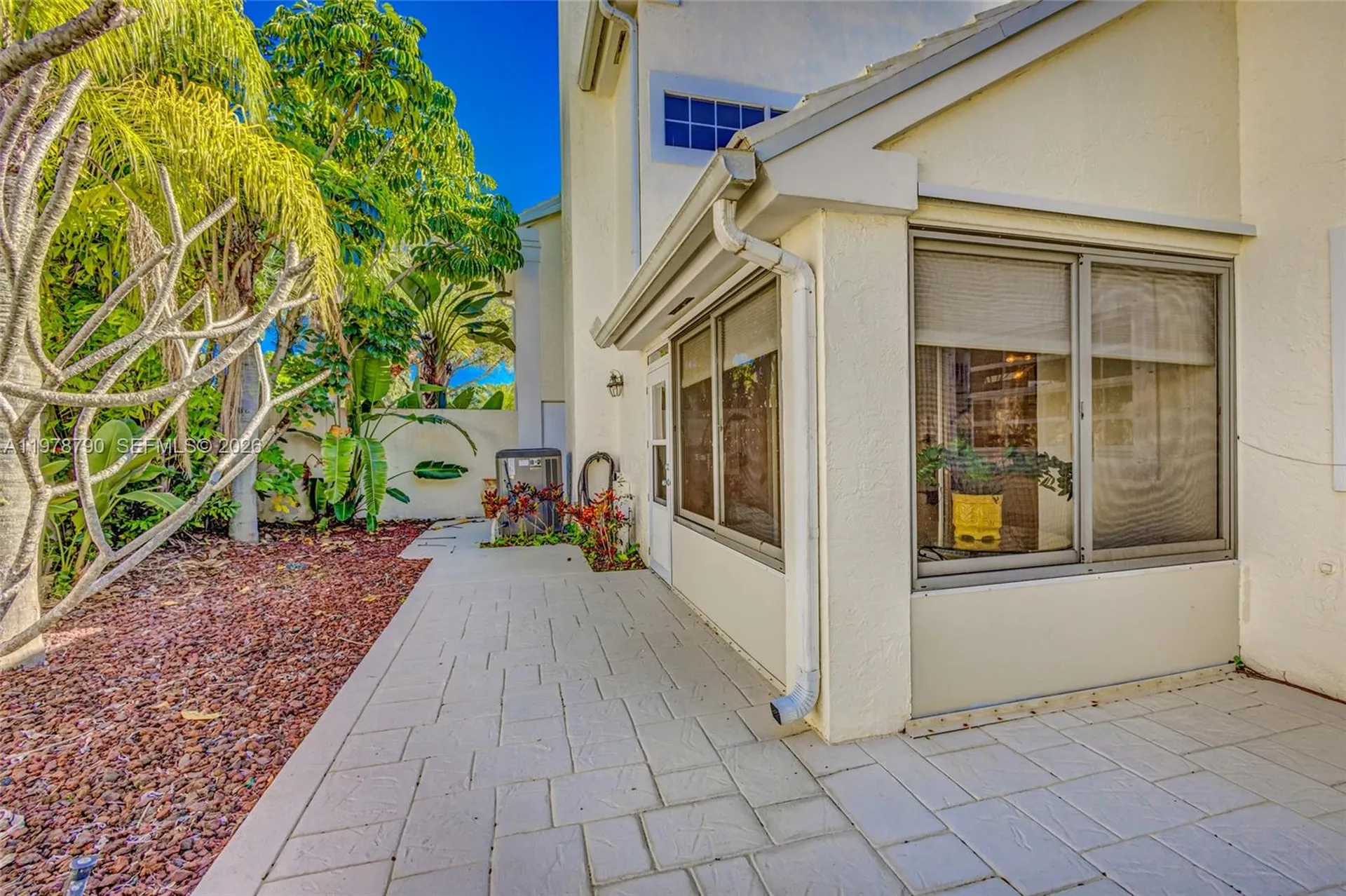 30 Windsor Lane Palm Beach Gardens FL 33418