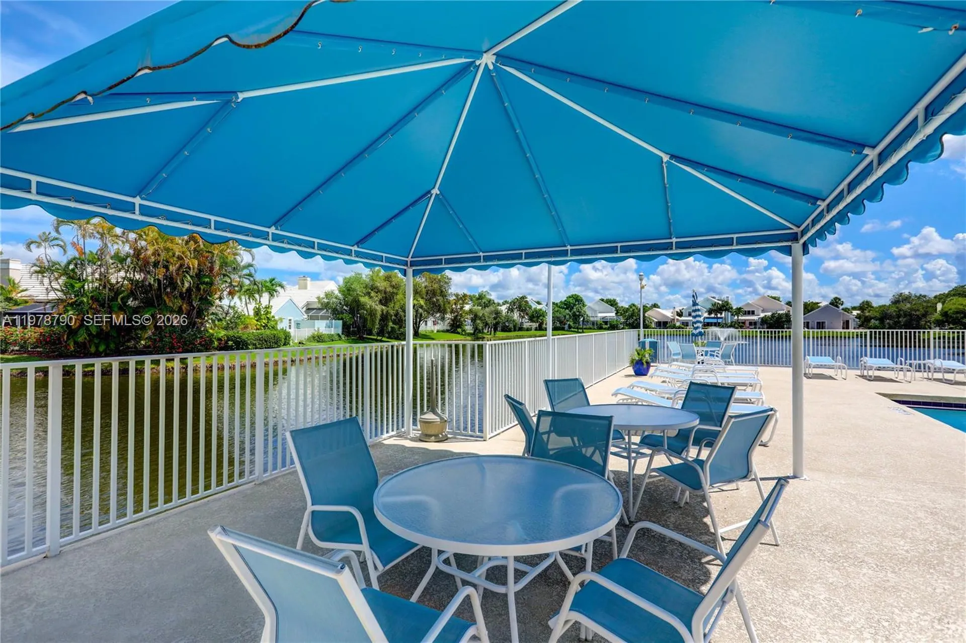 30 Windsor Lane Palm Beach Gardens FL 33418