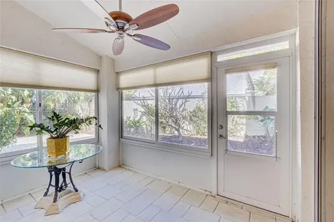 30 Windsor Lane Palm Beach Gardens FL 33418
