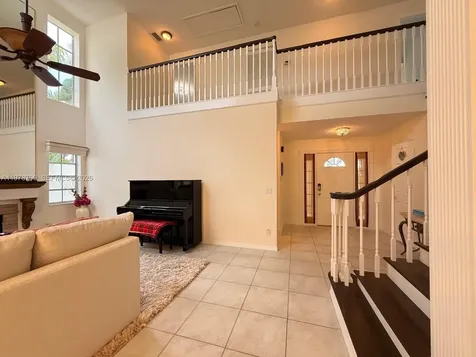 30 Windsor Lane Palm Beach Gardens FL 33418