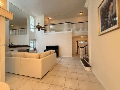 30 Windsor Lane Palm Beach Gardens FL 33418