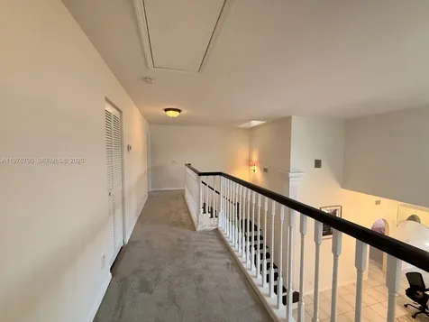 30 Windsor Lane Palm Beach Gardens FL 33418