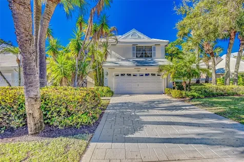 30 Windsor Lane Palm Beach Gardens FL 33418