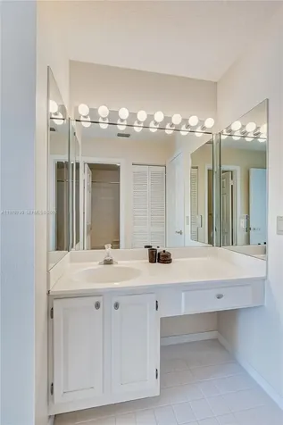 30 Windsor Lane Palm Beach Gardens FL 33418