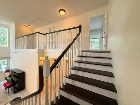 30 Windsor Lane Palm Beach Gardens FL 33418