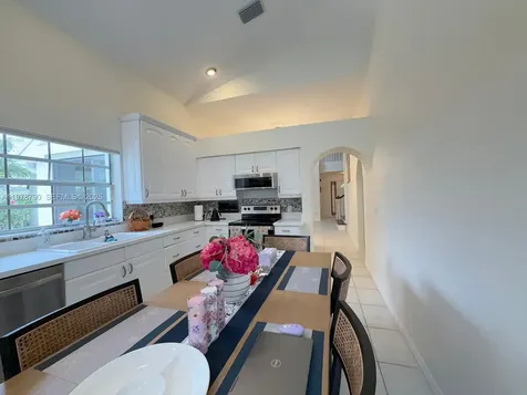 30 Windsor Lane Palm Beach Gardens FL 33418